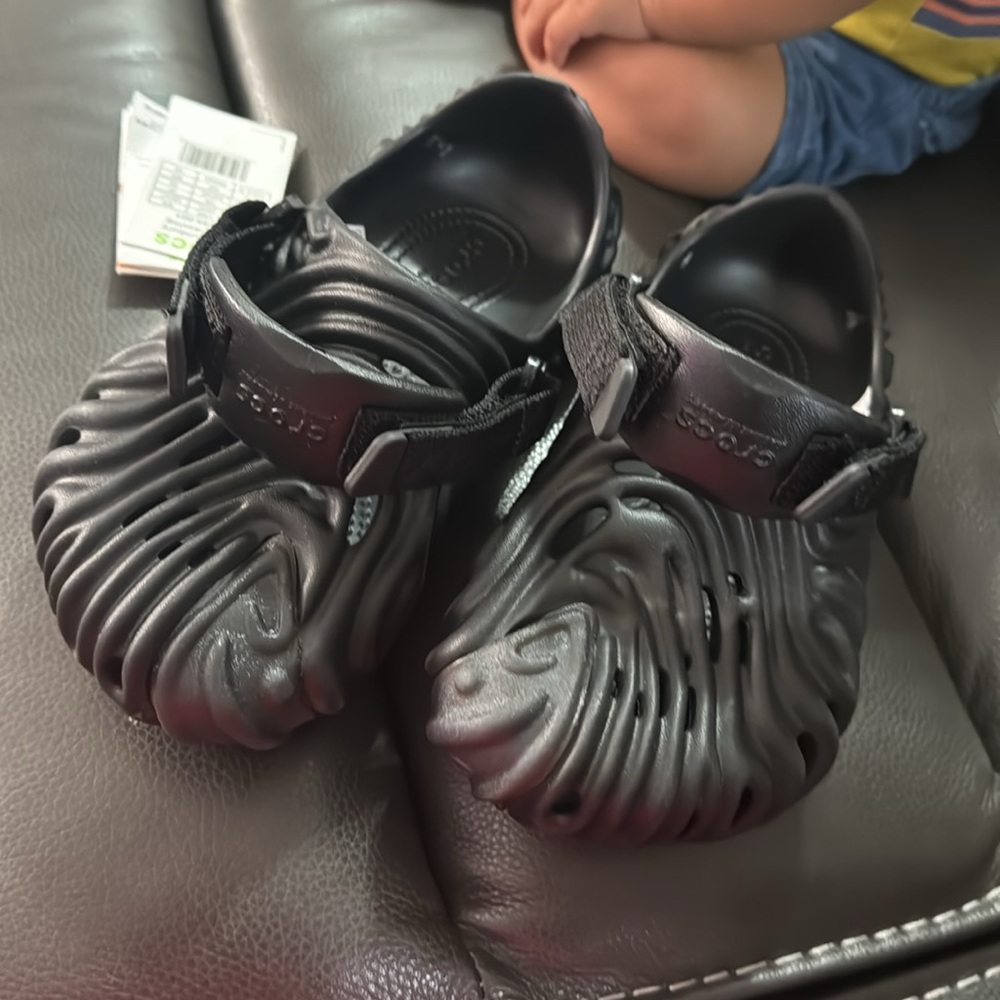 Crocs